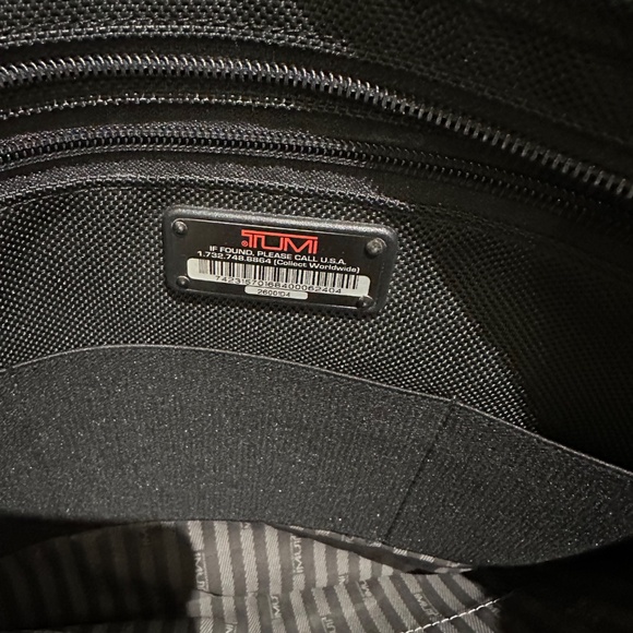 Tumi Briefcase - Picture 10 of 11